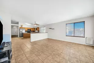 8951 W Deanna Dr, Peoria, AZ 85382 - Photo 15