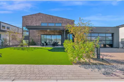 8430 S 10th Lane #3, Phoenix, AZ 85041 - Photo 1