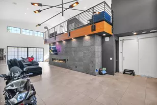 8430 S 10th Ln, Phoenix, AZ 85041 - Photo 21