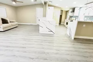 15832 N 66th Ave, Glendale, AZ 85306 - Photo 9