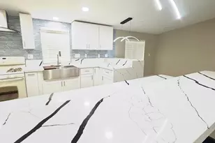 15832 N 66th Ave, Glendale, AZ 85306 - Photo 11