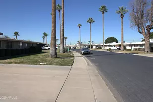 10923 W Windsor Dr, Sun City, AZ 85351 - Photo 27