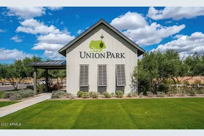 1964 W Kinfield Trail, Phoenix, AZ 85085 - Photo 19