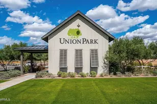 1964 W Kinfield Trail, Phoenix, AZ 85085 - Photo 19