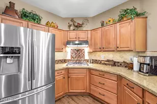 20706 N Glen Canyon Dr, Surprise, AZ 85387 - Photo 25