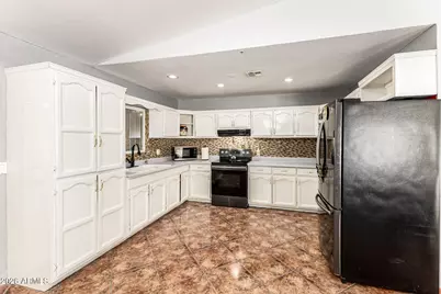 15633 N Factory Street, Surprise, AZ 85378 - Photo 11