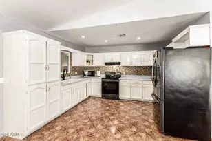 15633 N Factory St, Surprise, AZ 85378 - Photo 11