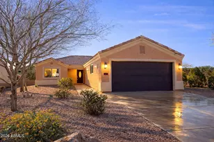 10545 W Buena Vista Dr, Arizona City, AZ 85123 - Photo 3