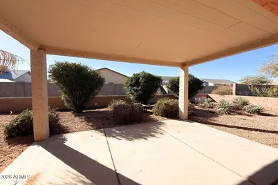 10545 W Buena Vista Drive, Arizona City, AZ 85123 - Photo 33