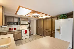 14242 N 9th St, Phoenix, AZ 85022 - Photo 3