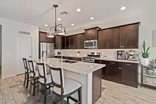 18467 W Statler St, Surprise, AZ 85388 - Photo 11