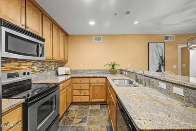4704 E Paradise Village Parkway N #226, Phoenix, AZ 85032 - Photo 3