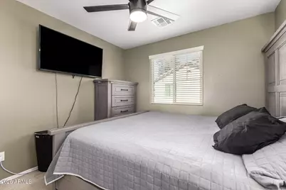 2419 N 73rd Lane, Phoenix, AZ 85035 - Photo 17