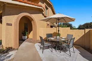 744 E North Ln, Phoenix, AZ 85020 - Photo 1