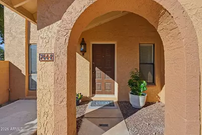 744 E North Lane #2, Phoenix, AZ 85020 - Photo 3