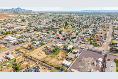 1724 W Desert Cove Avenue #-, Phoenix, AZ 85029 - Photo 7