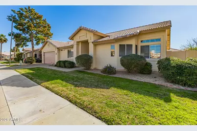 8919 W Acapulco Lane, Peoria, AZ 85381 - Photo 3