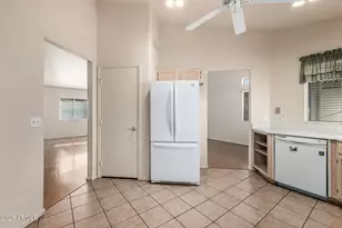 8919 W Acapulco Ln, Peoria, AZ 85381 - Photo 11