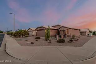 1361 E Torrey Pines Ln, Chandler, AZ 85249 - Photo 5