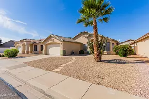 17402 N Chance Dr, Surprise, AZ 85374 - Photo 3