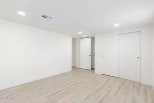 120 W Hu Esta Dr, Tempe, AZ 85282 - Photo 9