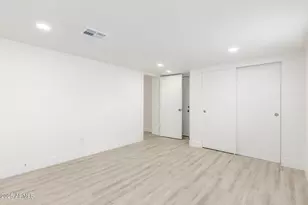 120 W Hu Esta Dr, Tempe, AZ 85282 - Photo 9