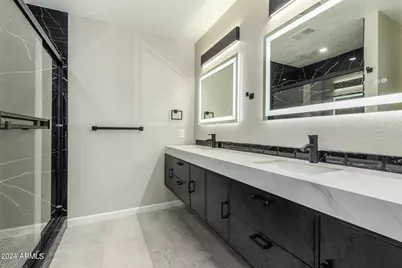 1734 W Banff Lane, Phoenix, AZ 85023 - Photo 23