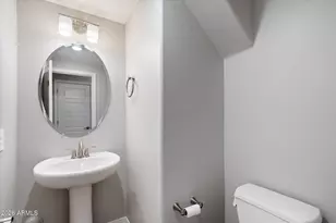 1823 E Chelsea Ln, Gilbert, AZ 85295 - Photo 9