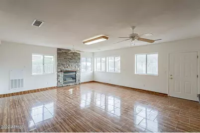 15185 W Via Manana, Sun City West, AZ 85375 - Photo 7