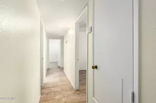 1136 E Caldwell St, Phoenix, AZ 85042 - Photo 27