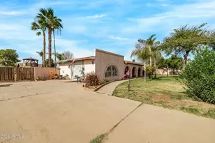 848 S 131st St, Gilbert, AZ 85233 - Photo 1