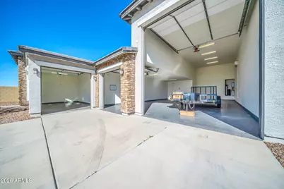 14384 W Hearn Road, Surprise, AZ 85379 - Photo 43