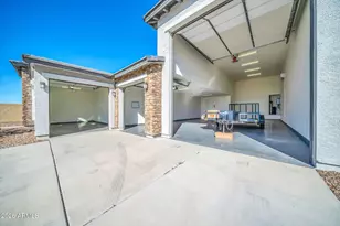 14384 W Hearn Rd, Surprise, AZ 85379 - Photo 43