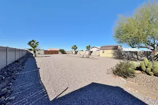 15774 S Saxon Rd, Arizona City, AZ 85123 - Photo 47