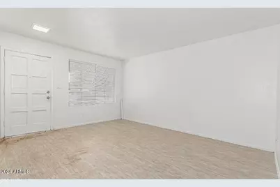 1826 N 51st Street #18, Phoenix, AZ 85008 - Photo 9