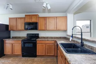 43909 W Arizona Ave, Maricopa, AZ 85138 - Photo 5