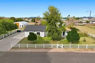 2858 E Redfield Rd, Gilbert, AZ 85234 - Photo 1