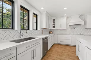 2858 E Redfield Rd, Gilbert, AZ 85234 - Photo 25