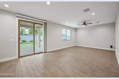 708 N 110th Drive, Avondale, AZ 85323 - Photo 3