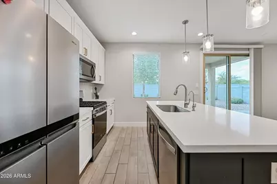 708 N 110th Drive, Avondale, AZ 85323 - Photo 9