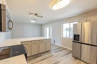 1305 W Laird Street, Tempe, AZ 85281 - Photo 9