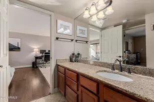 8500 E Indian School Rd, Scottsdale, AZ 85251 - Photo 15