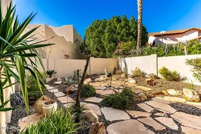 1732 E Gelding Drive, Phoenix, AZ 85022 - Photo 53