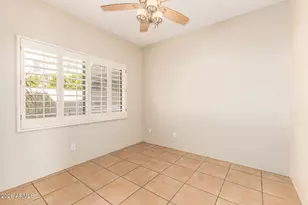 1732 E Gelding Dr, Phoenix, AZ 85022 - Photo 43