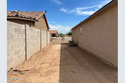 8500 W Coronado Drive, Arizona City, AZ 85123 - Photo 23