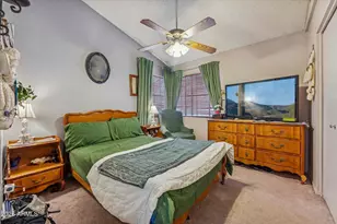 6405 W Mercer Ln, Glendale, AZ 85304 - Photo 9