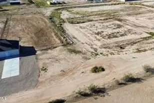 713 W Adobe Dam Dr, San Tan Valley, AZ 85143 - Photo 3