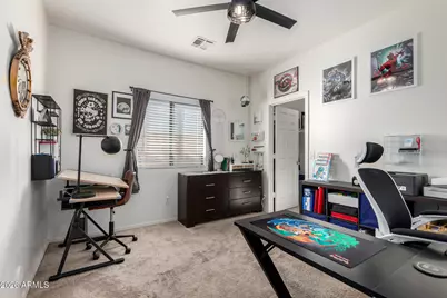 812 W Saint Charles Avenue, Phoenix, AZ 85041 - Photo 11