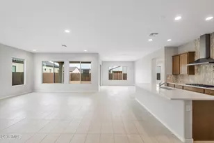 25283 N 171st Ln, Surprise, AZ 85387 - Photo 13