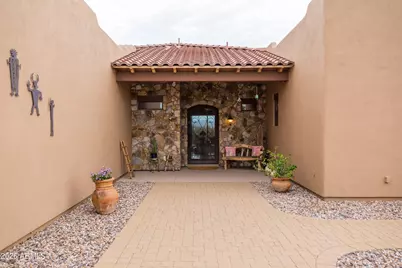 13906 E Montello Road, Scottsdale, AZ 85262 - Photo 15